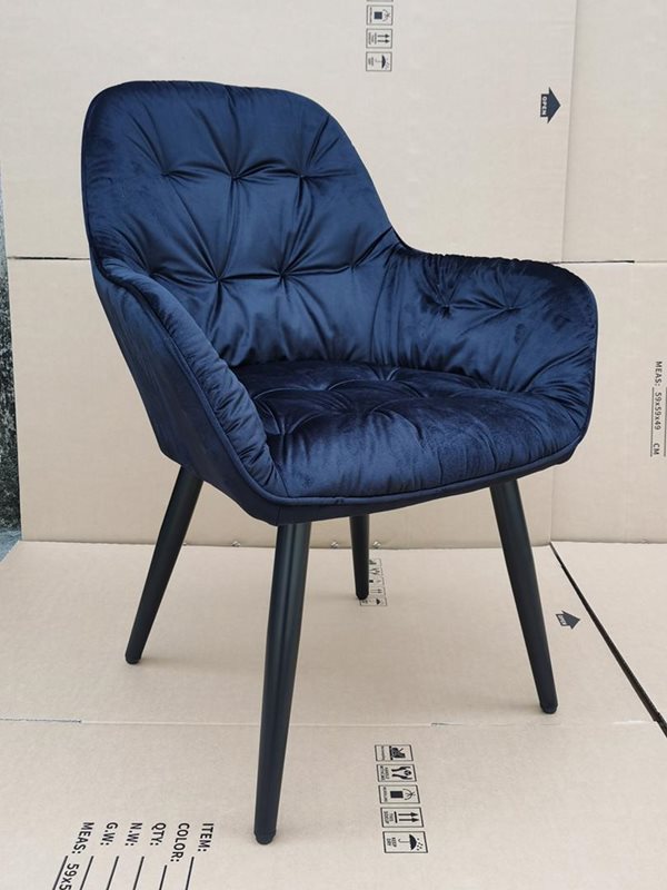 כיסא אורח דגם בייל מרופד
