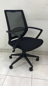 כסא דגם ירון שחור